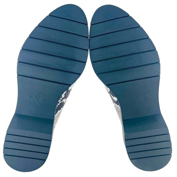 Treasure & Bond Gabriela Women Chelsea Boot Sz 5.5 Faux Leather Snake Print New - Picture 8 of 16